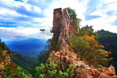 九峰山风景区在哪里，九峰山风景区在哪里要门票多少钱？