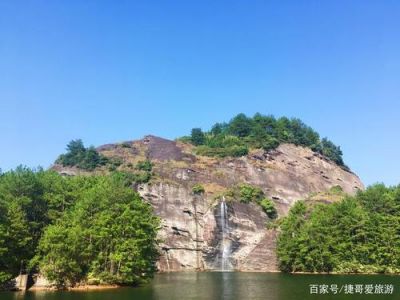 龙岩冠豸山风景区，龙岩冠豸山风景区图片？