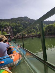 沂水地下大峡谷漂流？沂水地下大峡谷漂流要穿雨衣吗？