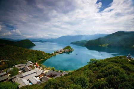 云南泸沽湖旅游攻略，云南泸沽湖旅游攻略路线最佳路线？